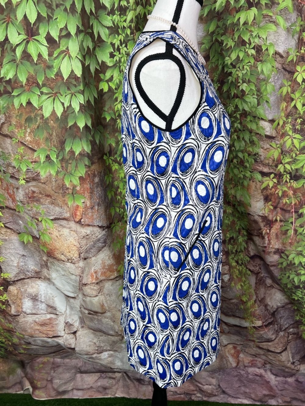 MISS WU Geometric Print Textured Tailored Luxury Sleeveless Shift Dress, 2 - Picture 8 of 9